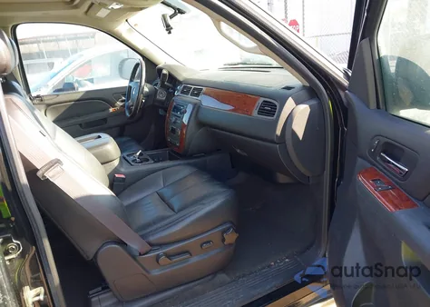 2013 Chevrolet Tahoe Lt z USA, uszkodzony, nr VIN 1GNSKBE08DR128017